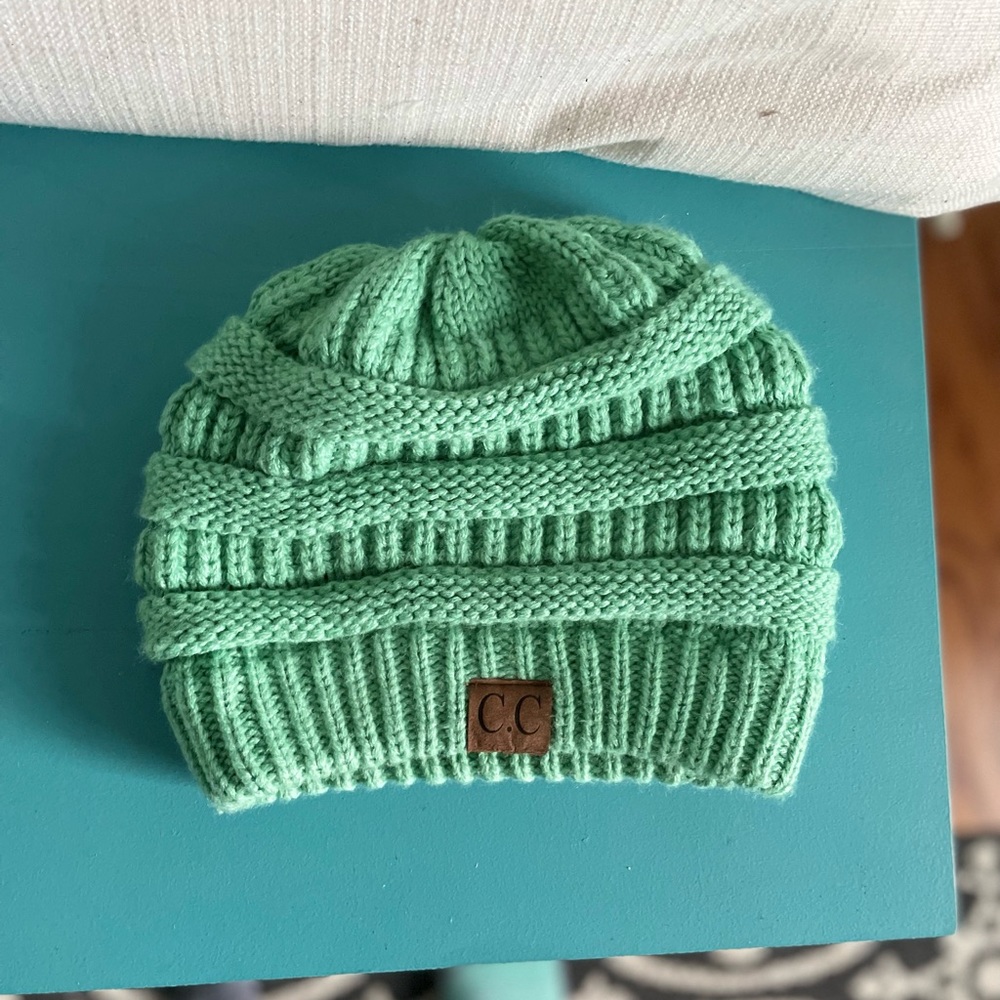 C.C Women’s Beanie - Green